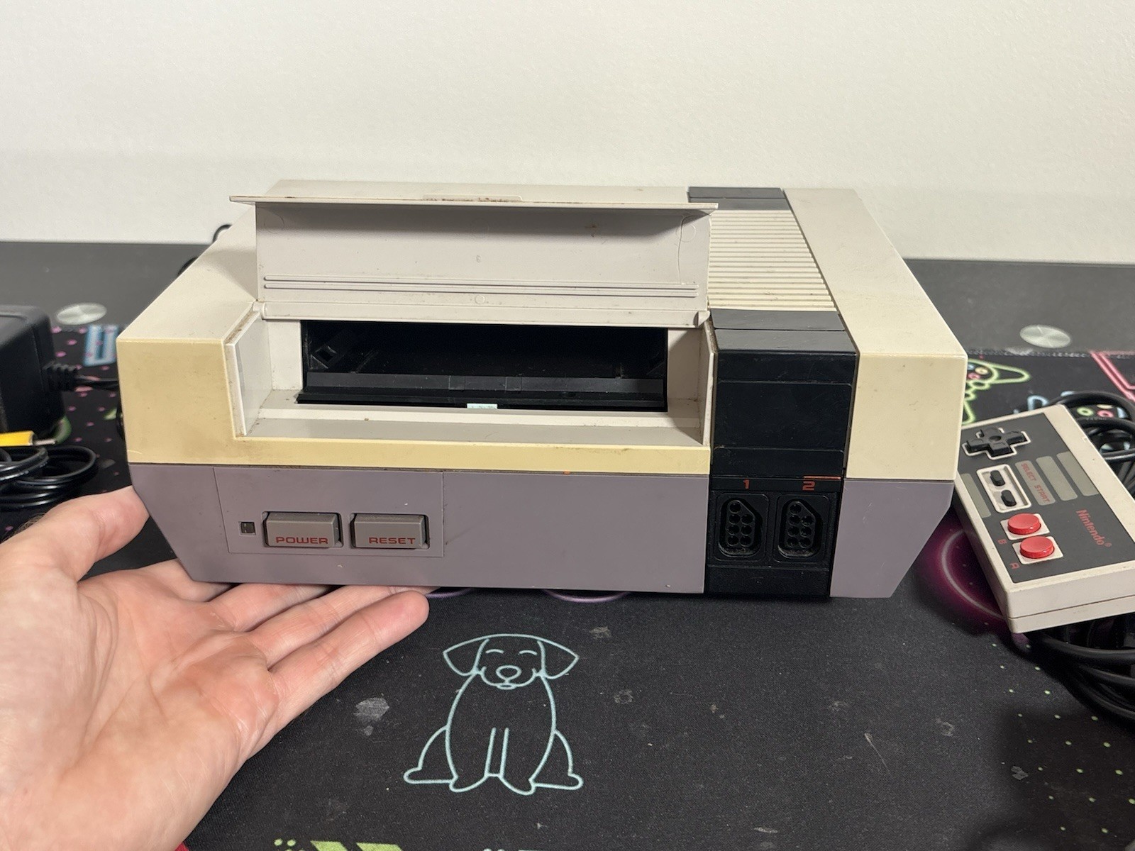 Nintendo Original NES-001 Entertainment System NES Console Zapper 2 Games