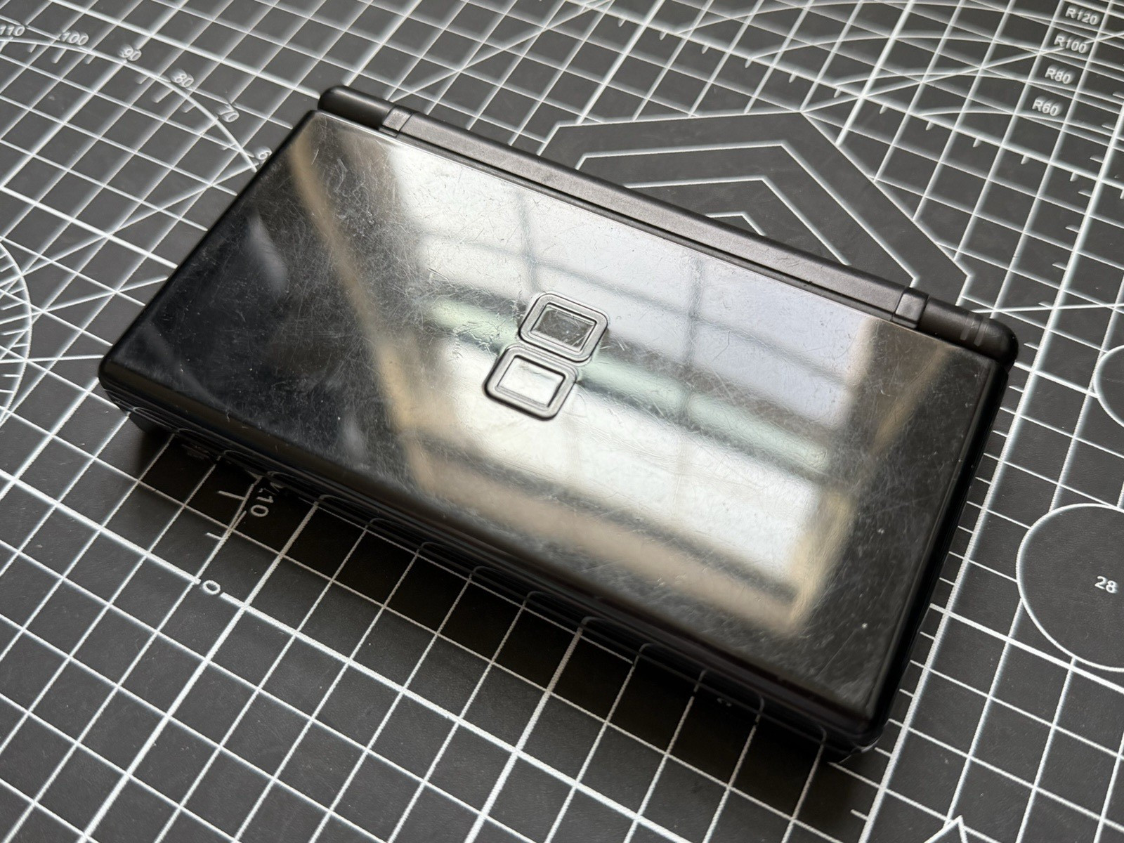 Nintendo DS Lite Used OEM Black W/ R4 & 2GB SD – 100% Tested Region Free