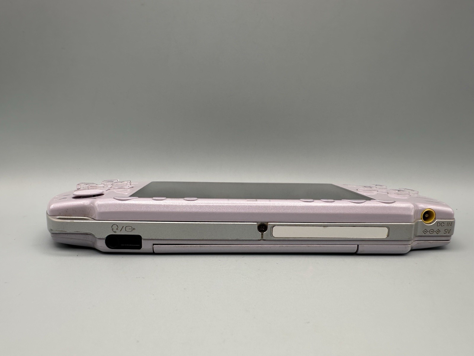 Sony PSP 2000 Console Lavender Purple – New Battery + 4GB Memory Card + Charger