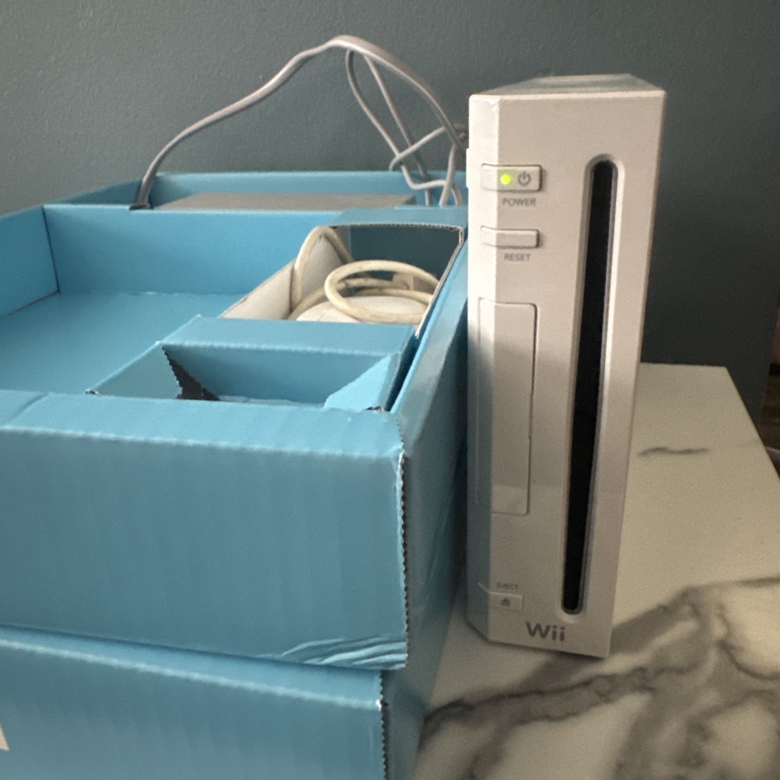 White Nintendo Wii Console Bundle Complete Tested & Working. *No Game included*