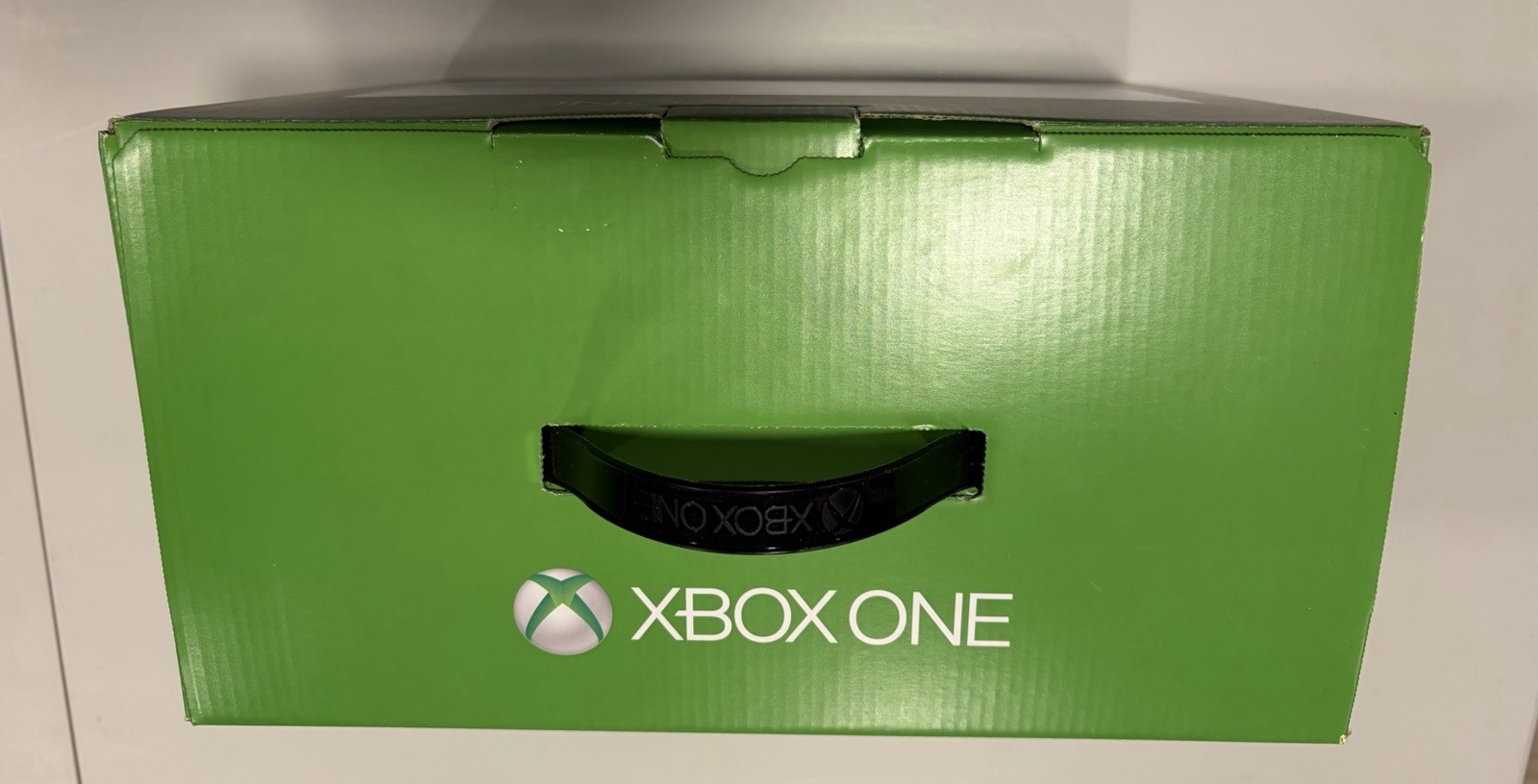 Microsoft Xbox One Console Bundle w/ Kinect, Controllers, Original Box & Inserts