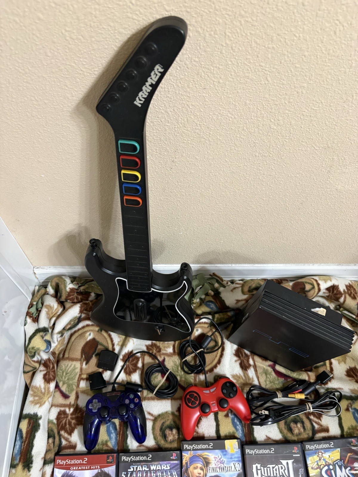 PlayStation 2 System Bundle 10 Games 3 Controllers Guitar Hero RPG SCPH-39001