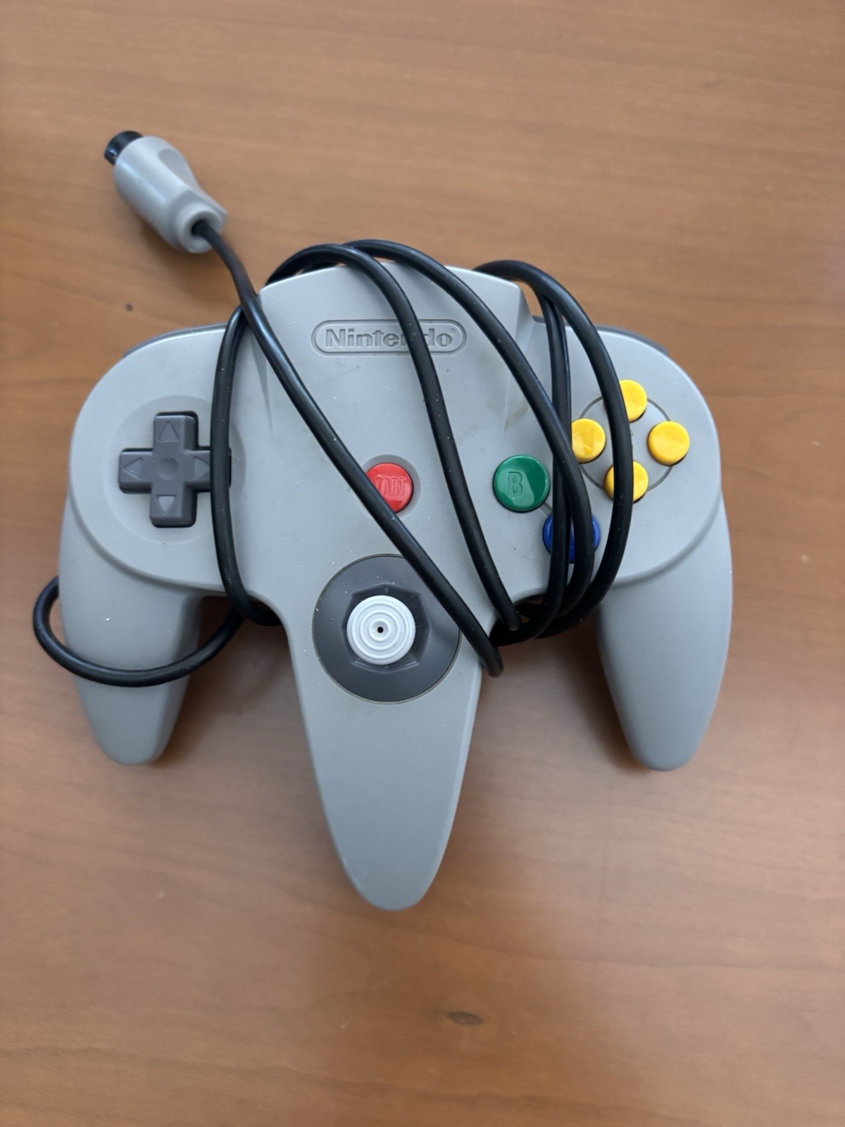 Nintendo 64 w Three Controllers!