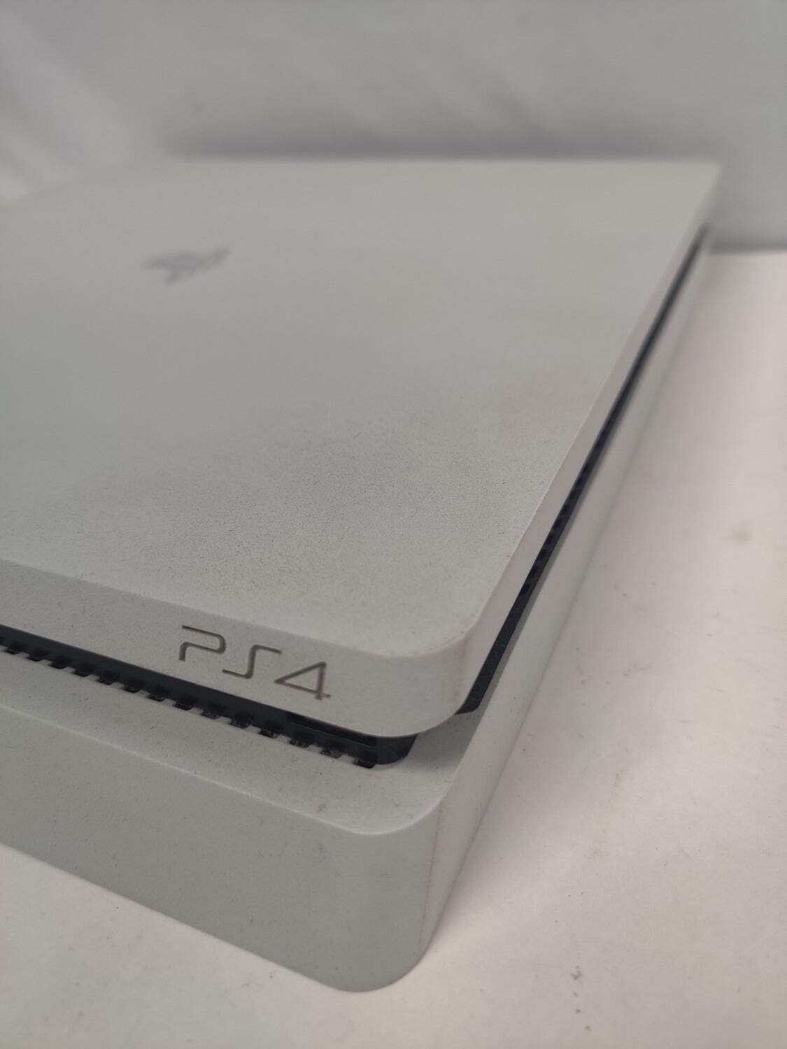 Sony PlayStation 4 Slim PS4 500GB White Console Gaming System CUH-2015A