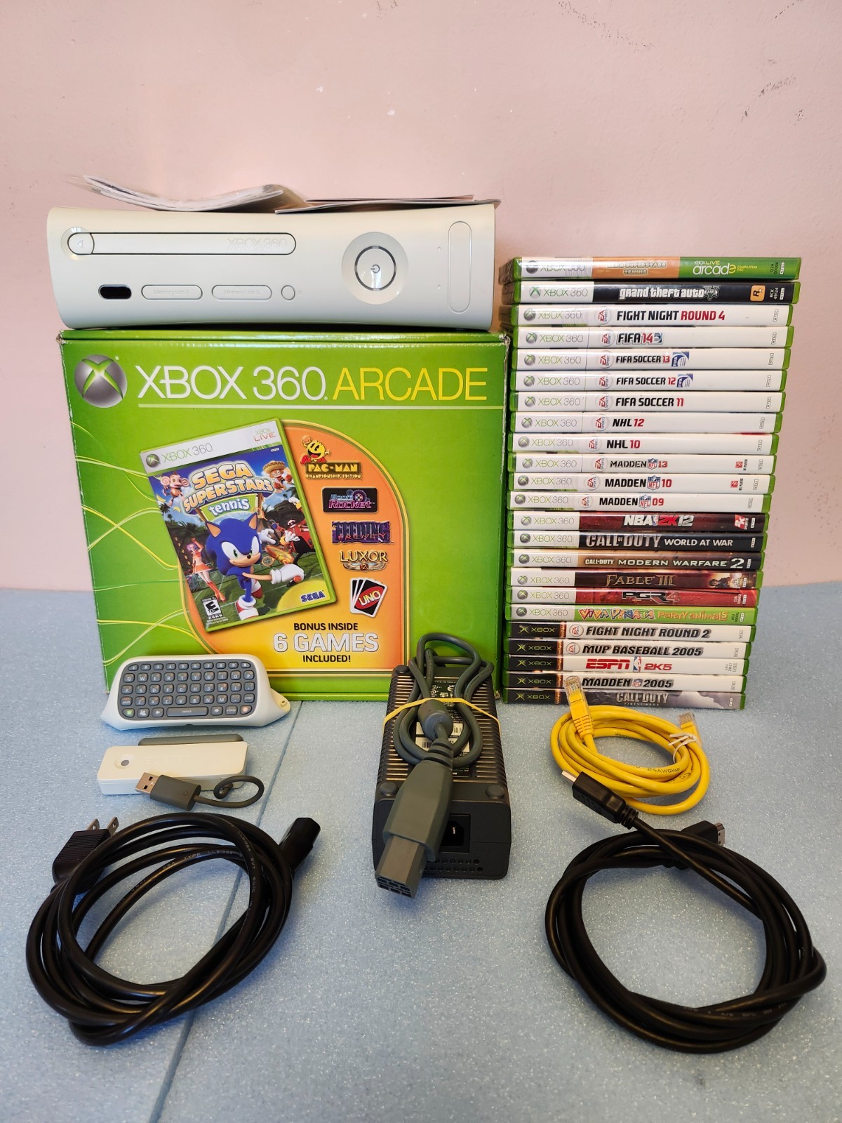 XBOX 360 20GB Arcade Console – 23 Games Bundle