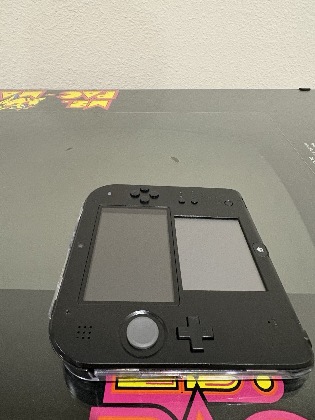 Nintendo 2DS Black & Red – Custom w/ Case *TESTED*