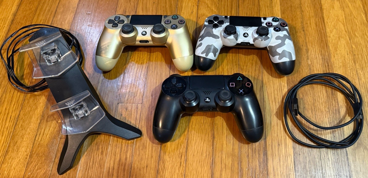 Sony Playstation 4 500GB Black Console PS4 W/ Controllers, Cords Tested Working!