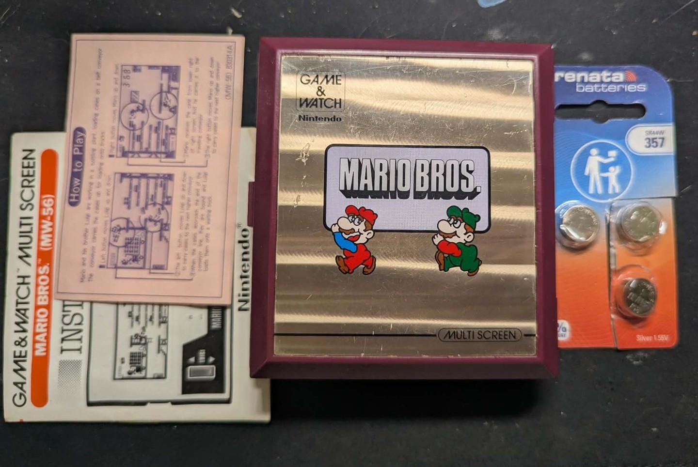 Vintage 1983 Super Mario Bros. Nintendo GAME & WATCH MW-86 w/ Booklets RARE