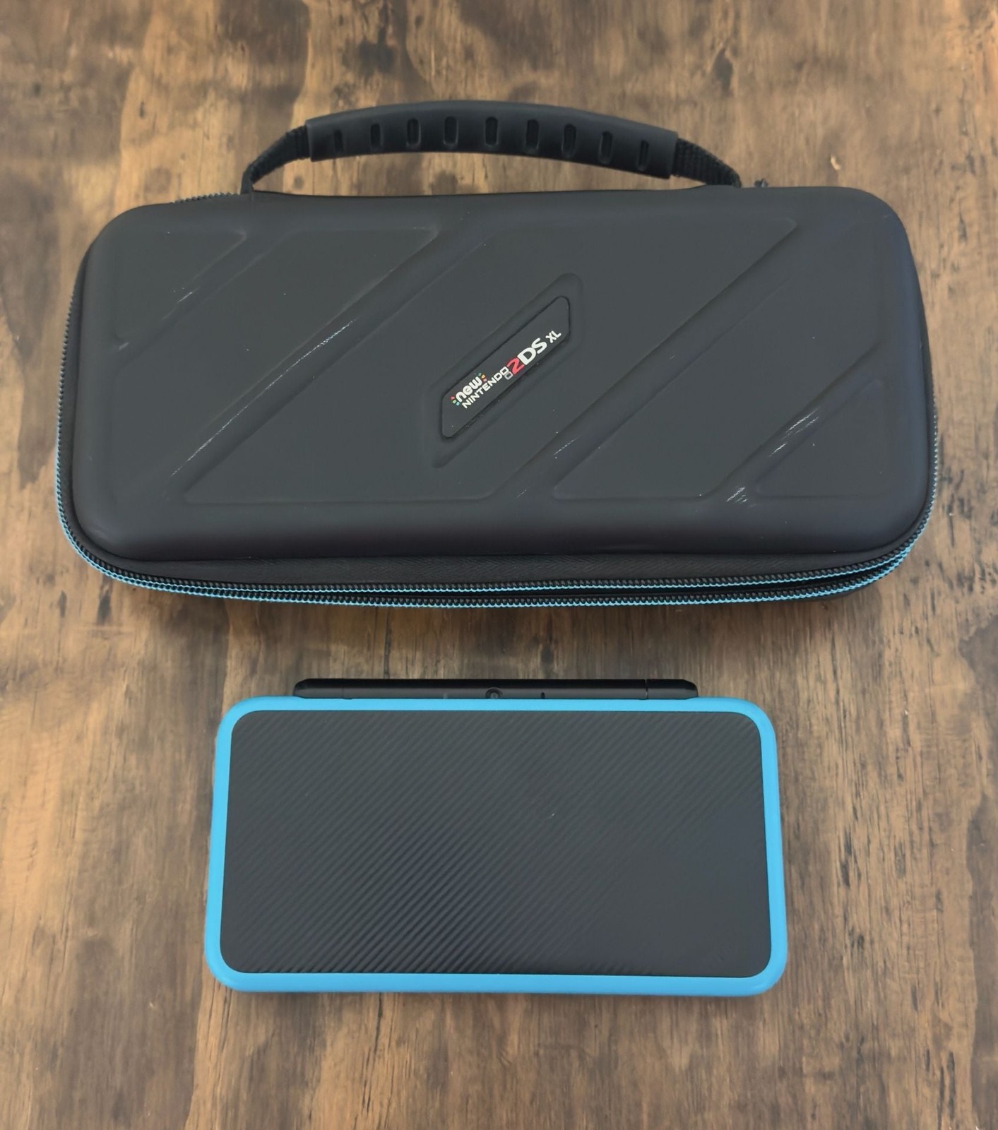 Nintendo 2DS XL Black & Turquoise Console with Charger and Carrying Case