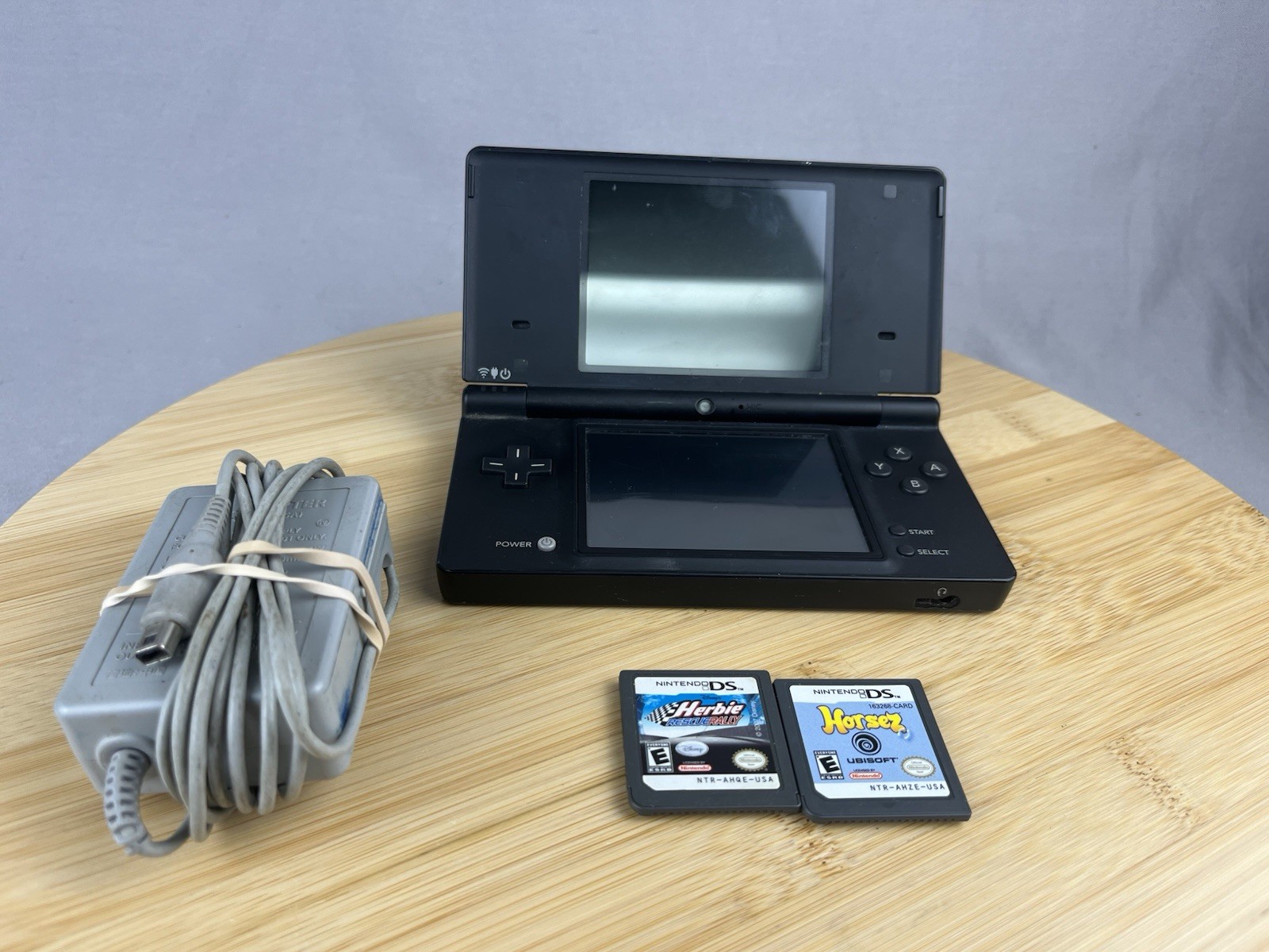 Nintendo DSi Black Nintendo DS TWL-001 USA 2008 W/ Charger 2 Games No Stylus