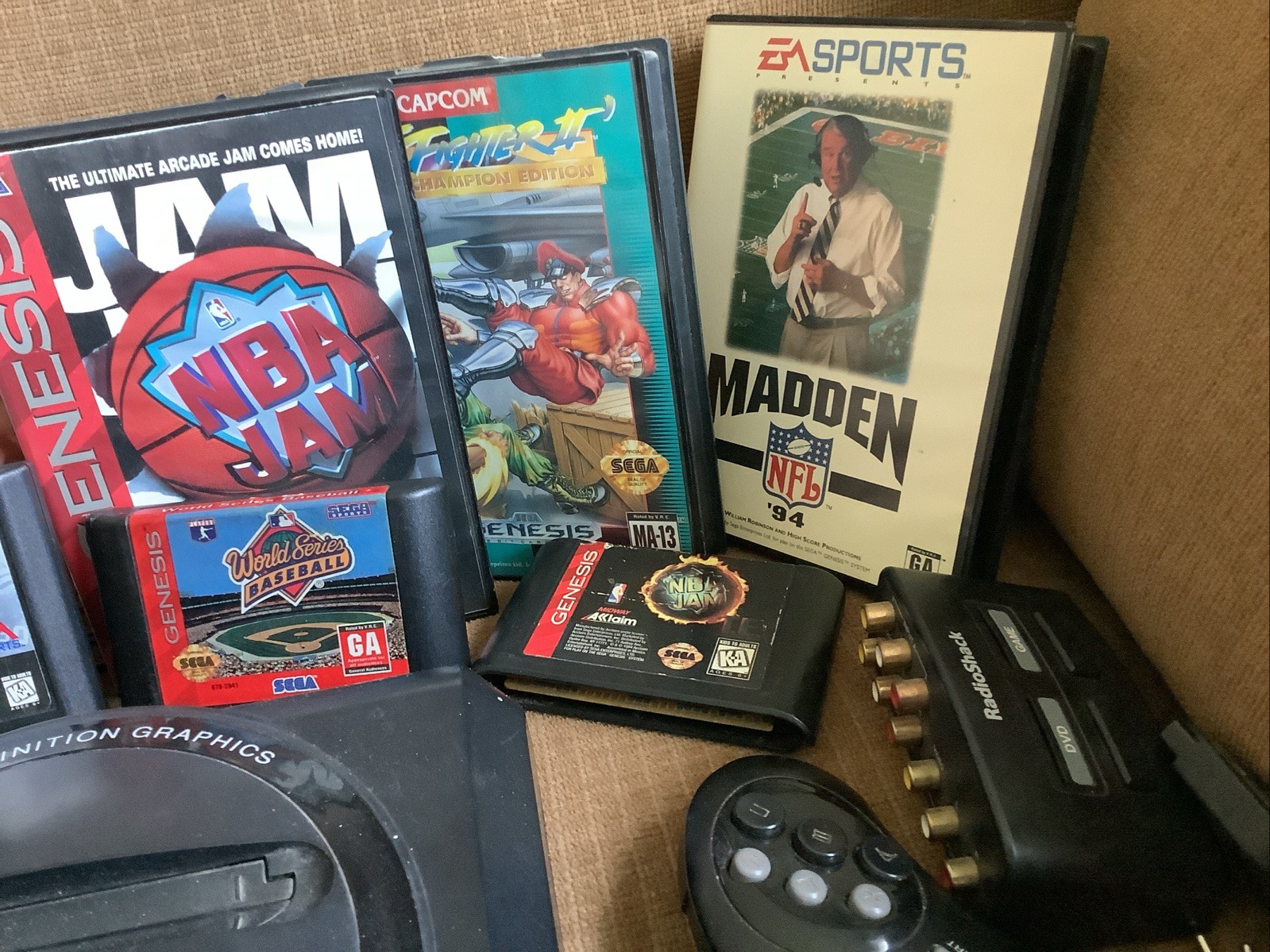 Sega Genesis Console Bundle Multitap 4 Controllers 9 Games AV Cables Switcher