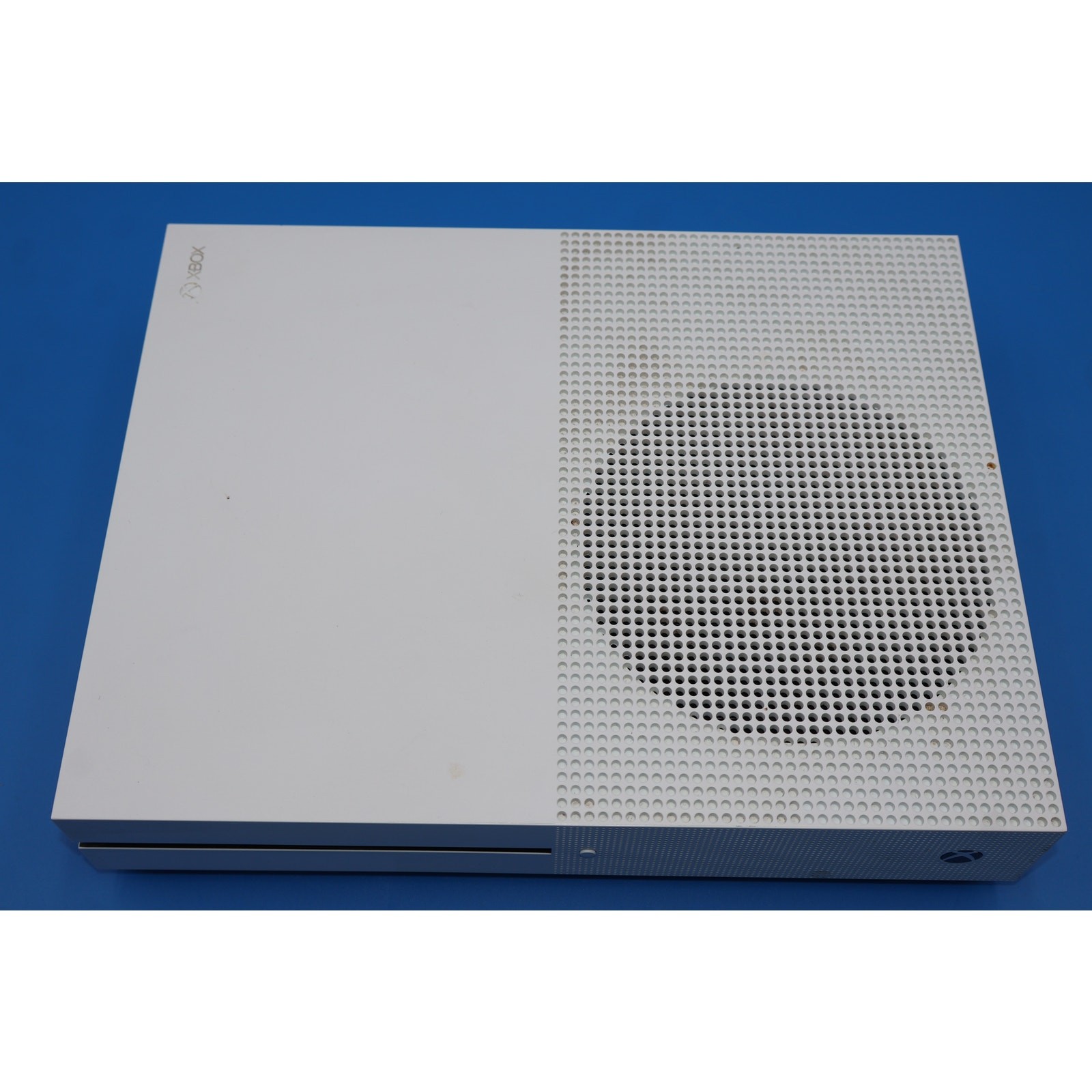 Microsoft Xbox One S 500GB White Console (Model 1681) w/ Controller