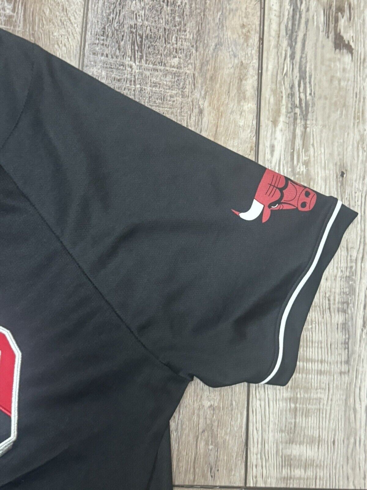 Chicago Bulls Jersey Men’s X-Large NBA Basketball Baseball Button Up Black EUC