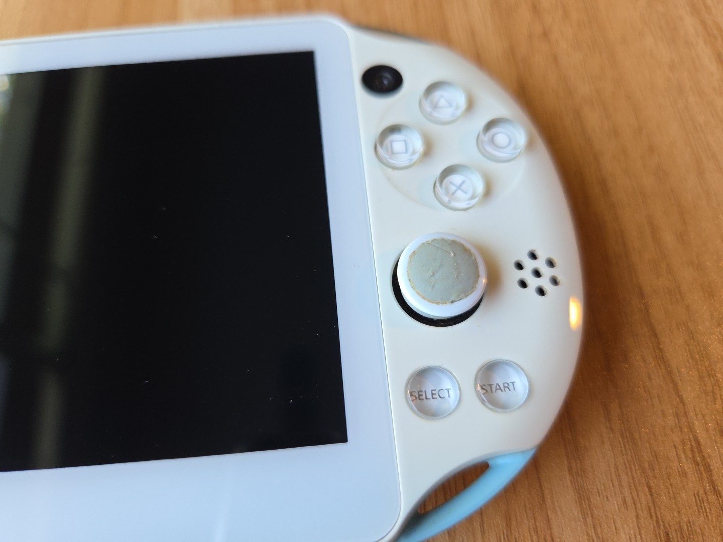 Sony PlayStation PS Vita PCH-2000 Light Blue with charger US SELLER