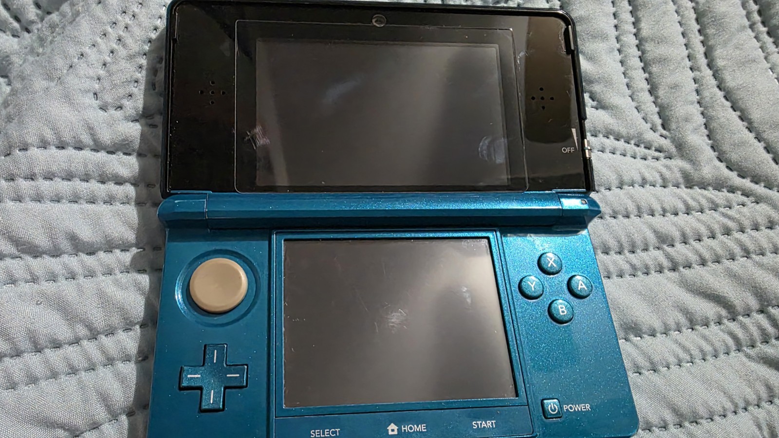 Nintendo 3DS Handheld System – Aqua Blue