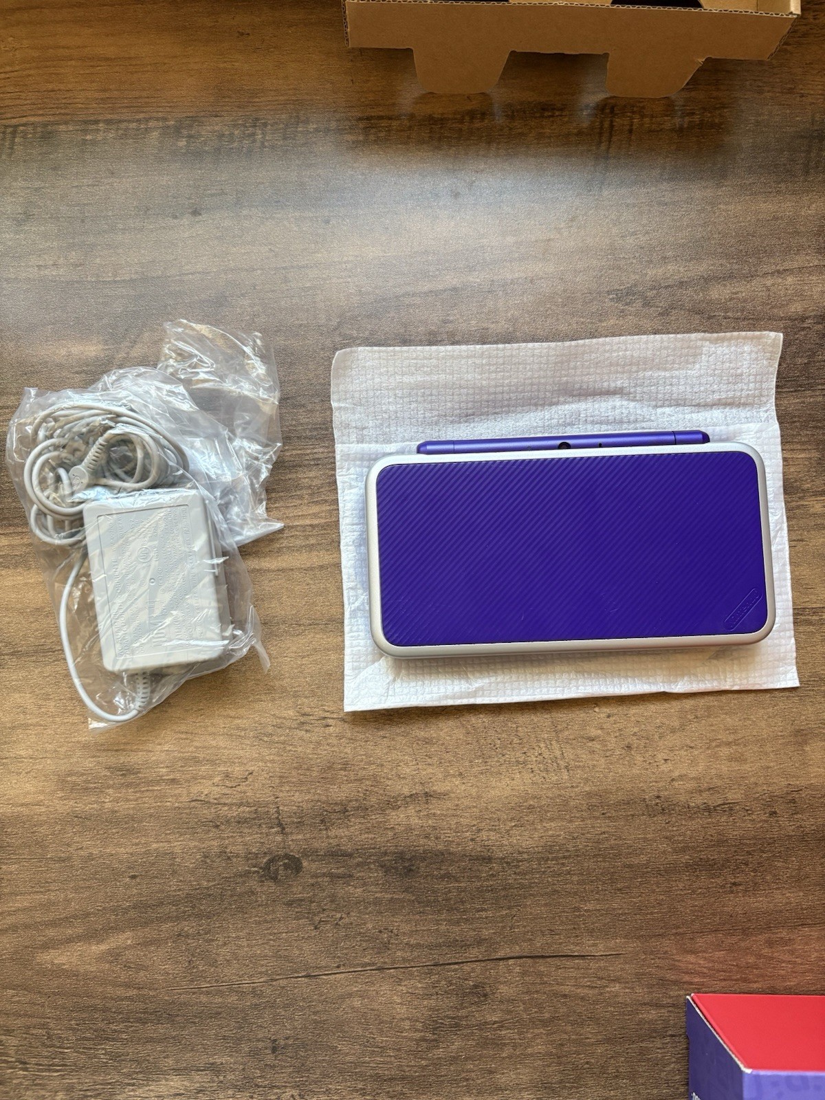 Nintendo 2DS XL Mario Kart 7 Console Bundle Purple/Silver *OPENBOX/SLIGHTLYUSED*