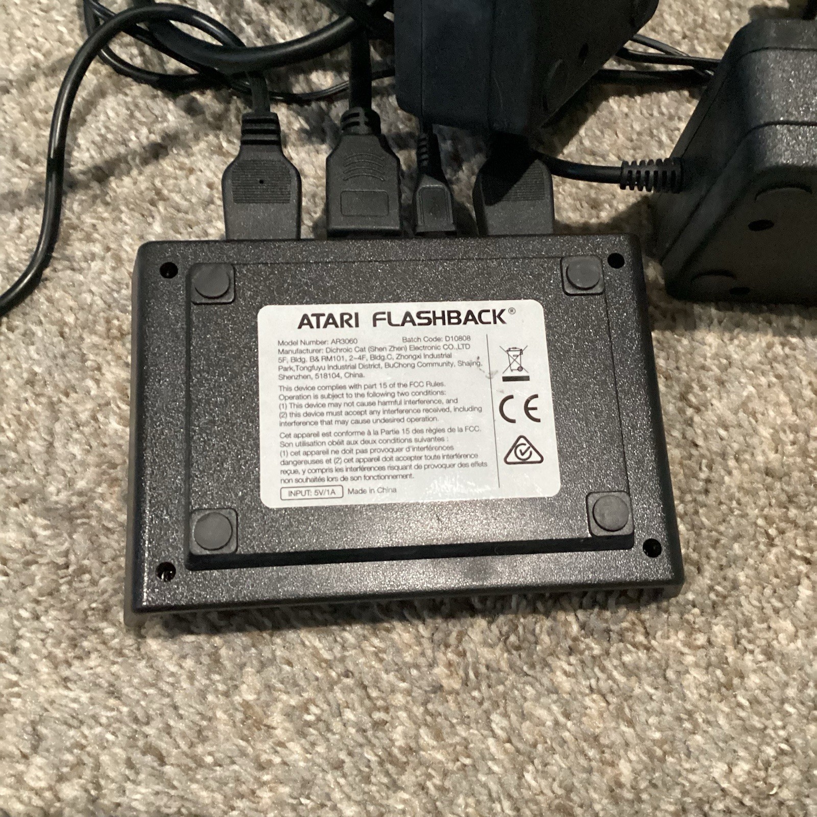 Atari Flashback Plug & Play Videogame Console Two Controllers AR3060