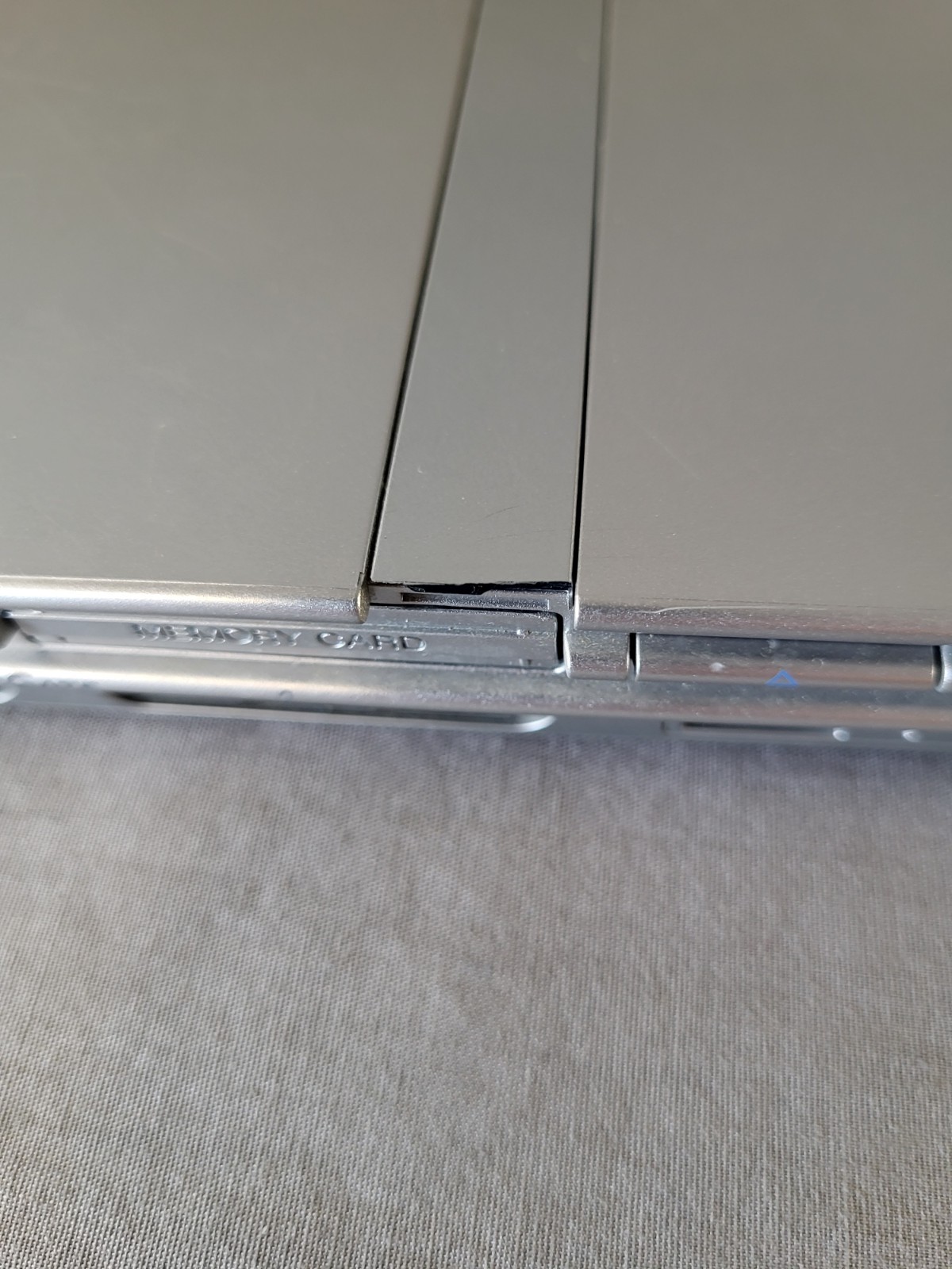 Sony PlayStation 2 PS2 Slim – SCPH-77001 – Silver – Cords, Controller & Mem Card