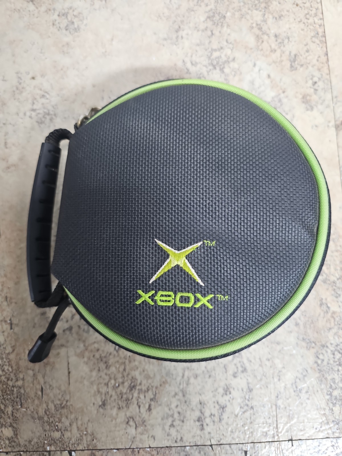 25 Original Xbox Games With Original Carrying Case