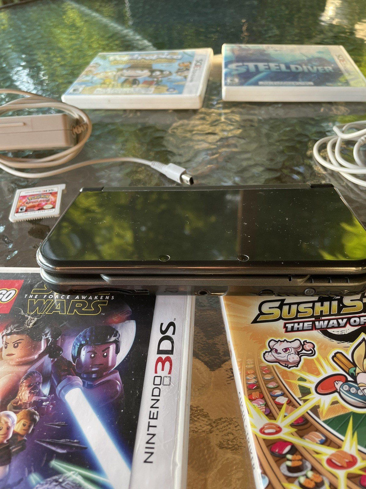 NICE! Nintendo 3DS XL Gray Black Console W/Games, Charger and Stylus US Version