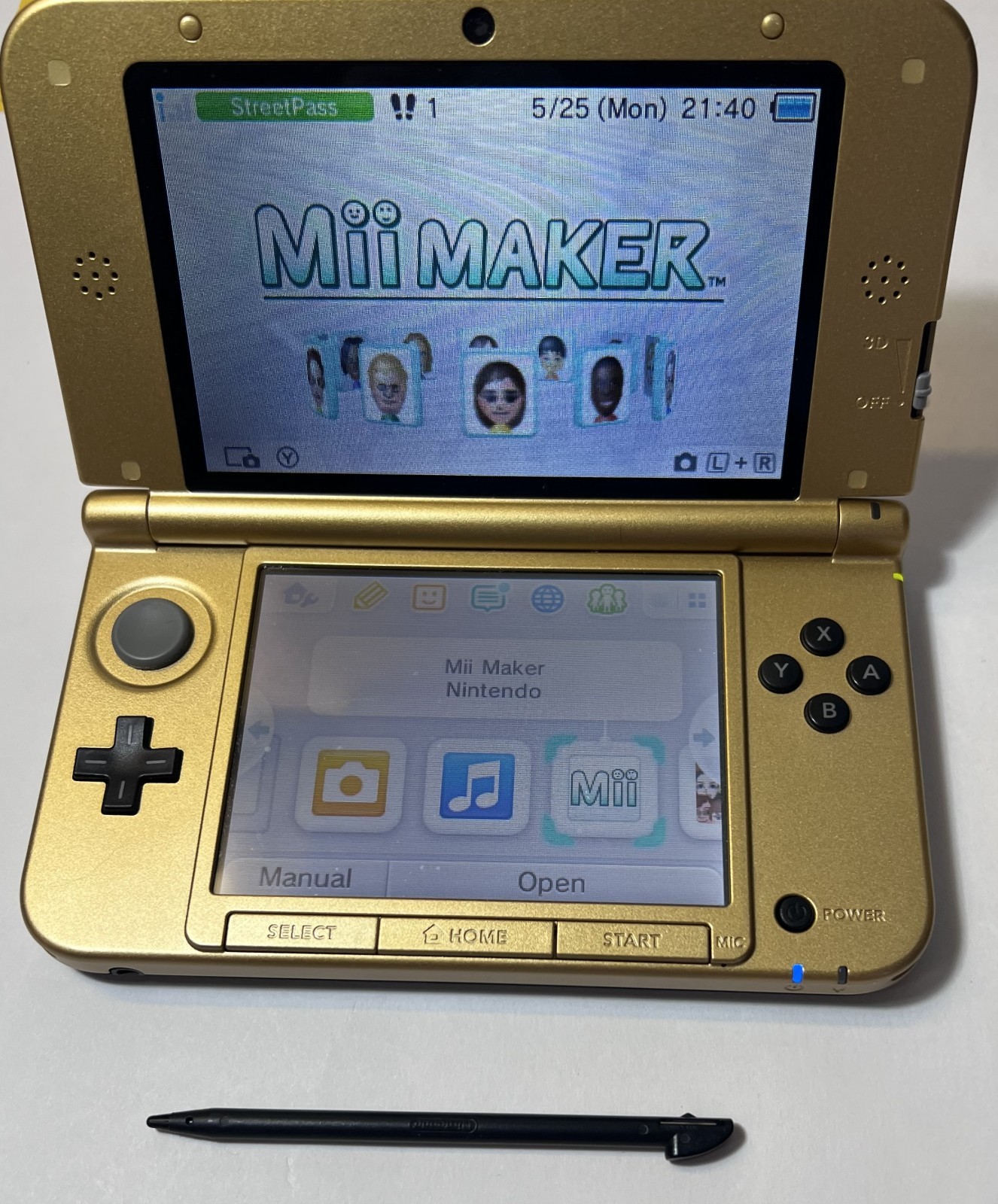 Nintendo 3DS XL Legend of Zelda Link Between Worlds Limited Edit CIB Gently Used