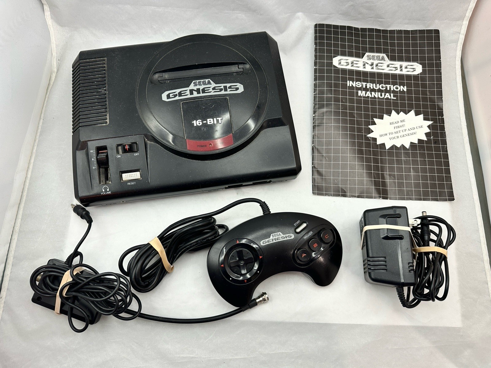 SEGA GENESIS Console MK-1601 System Powers On, RF Adapter w/Manual – Untested