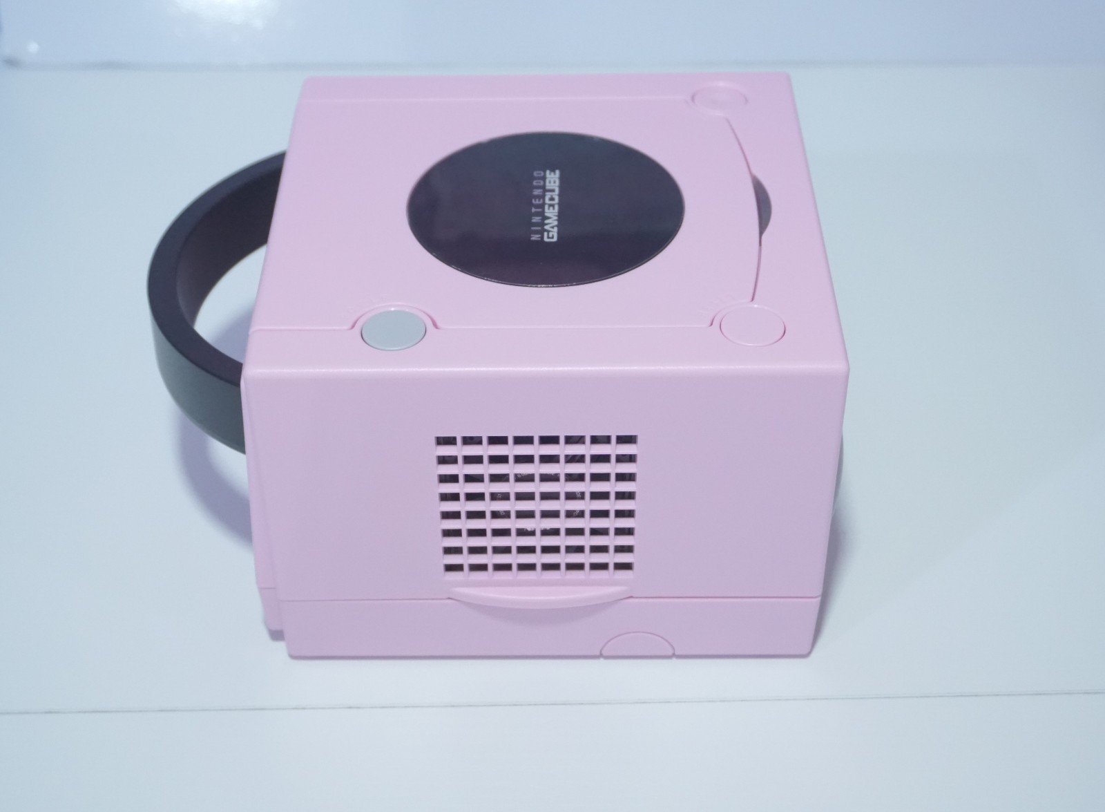 Pastel Pink Nintendo GameCube Console DOL-001 (USA) with Pink LED & Controller