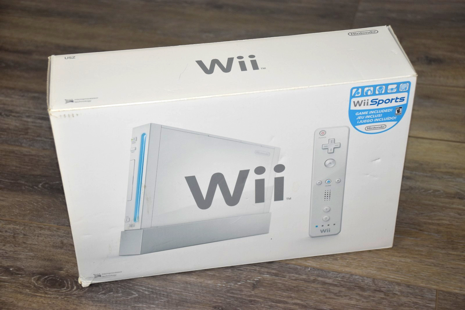 Nintendo Wii RVL-001 Console Bundle: Controller, Motion Wand, Power Supply, AV