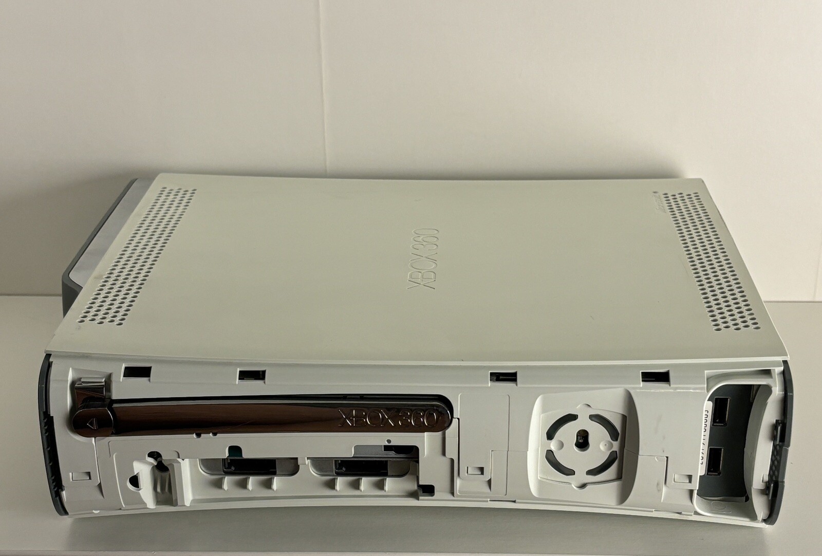 Microsoft Xbox 360 Console – Matte White With HDD – Doesn’t Play Discs