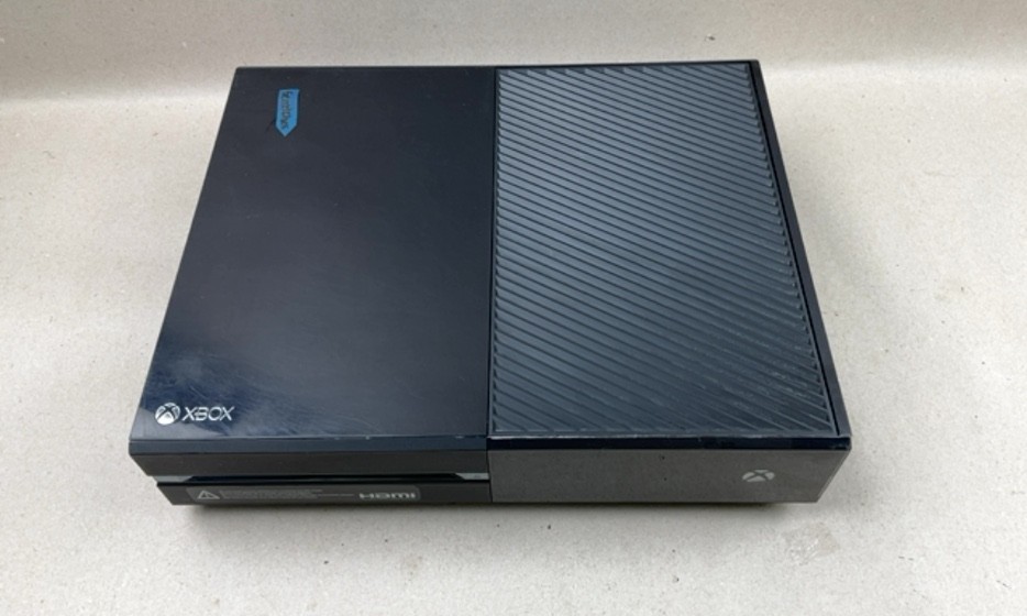MICROSOFT XBOX ONE GAMING CONSOLE | 1540 | 500GB | NO POWER CABLE