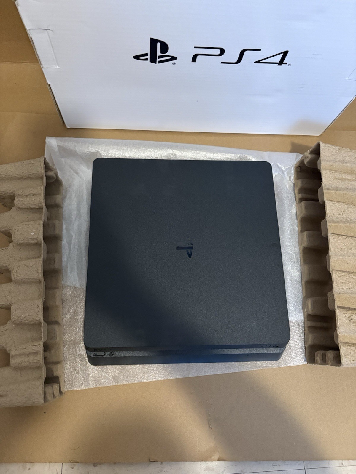 PlayStation 4 Slim 1TB CUH 2215-B Console With Cables & Controller LOW FIRMWARE