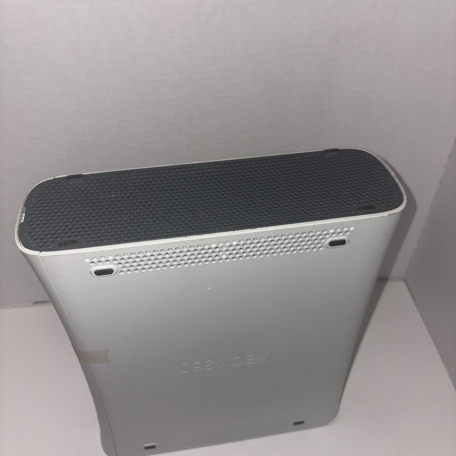 Xbox 360 White Untested or for Parts & Repair Only No Cords No Controller No HDD