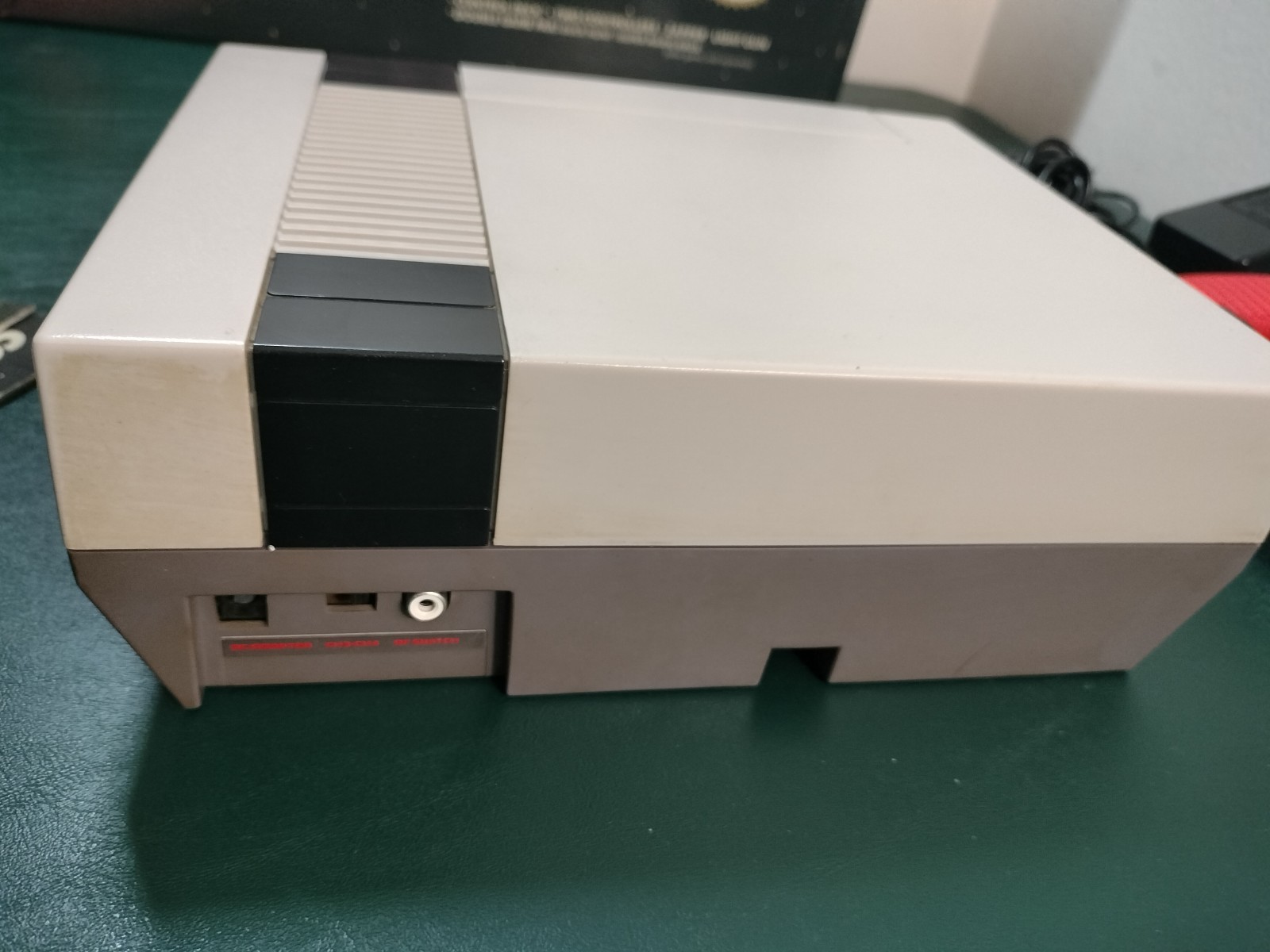 Nintendo NES Action Set Console Complete In Box NES-001 CIB Tested 1985 Orange