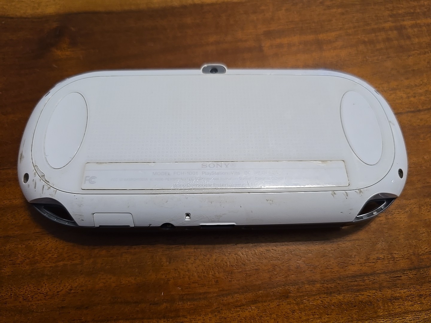 Sony PlayStation Vita White Handheld System – w/ 64gb sd – Tested working great!