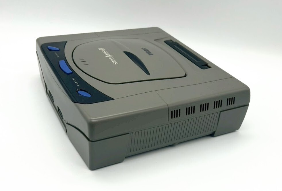 Sega Saturn Console HST-3200 2xController 2xGame Soft NTSC-J Japan #381