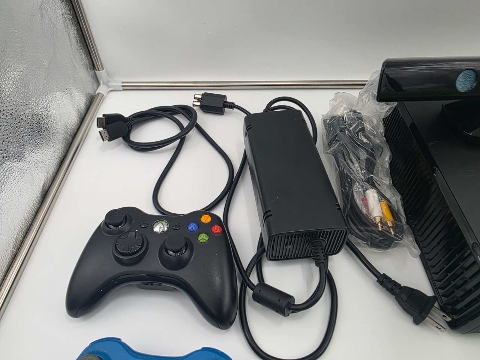 Microsoft 360 S 250gb 2 Controller 23 Games Bundle Lot