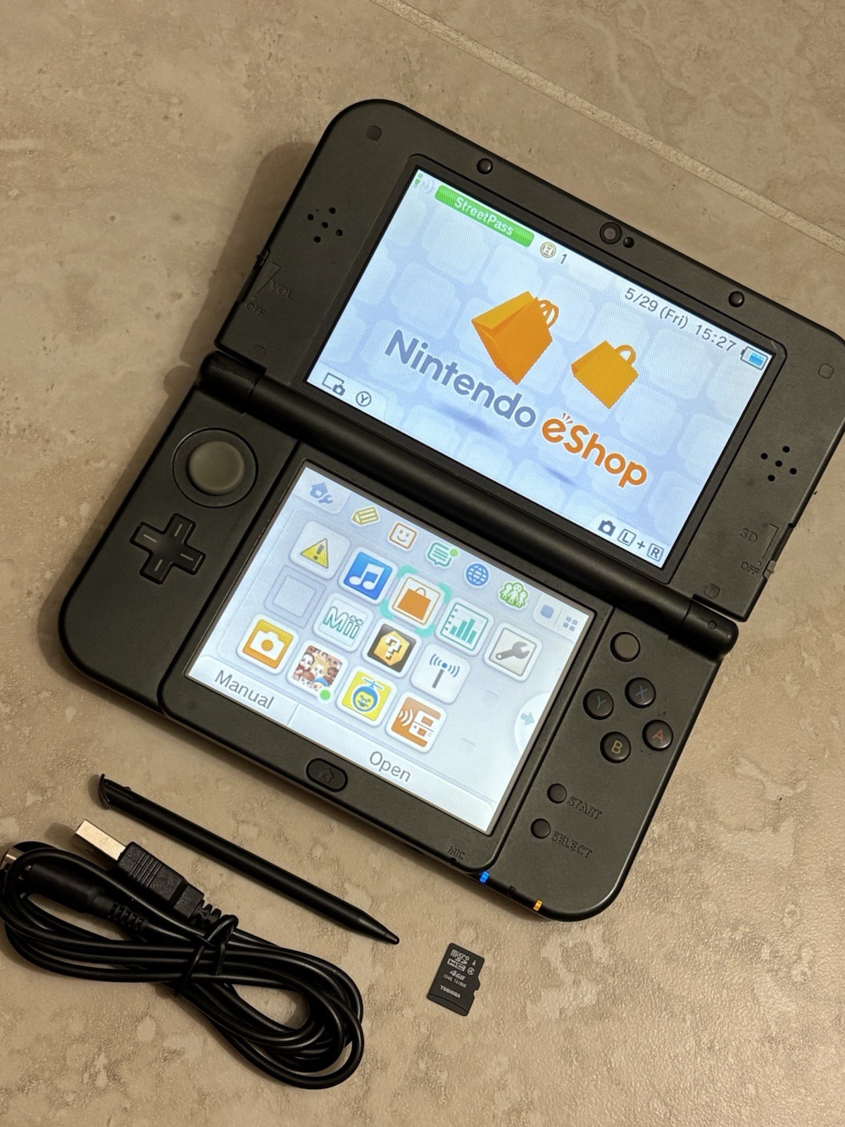 New Nintendo 3DS LL XL Metallic Black Region Free USA Seller Very Good