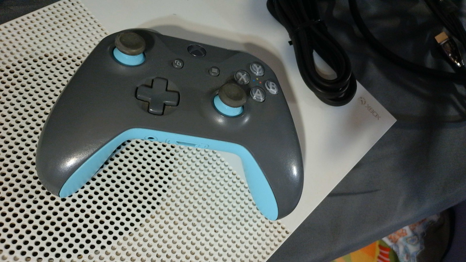 Microsoft Xbox One S 2 TB W HDMI Gamepad & Power Cord Works
