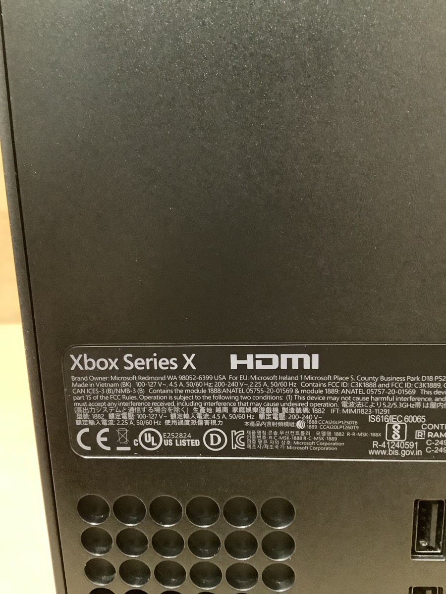 MICROSOFT Model: 1882 XBOX SERIES X 1TB SSD GAMING CONSOLE IN BOX (G29016884)