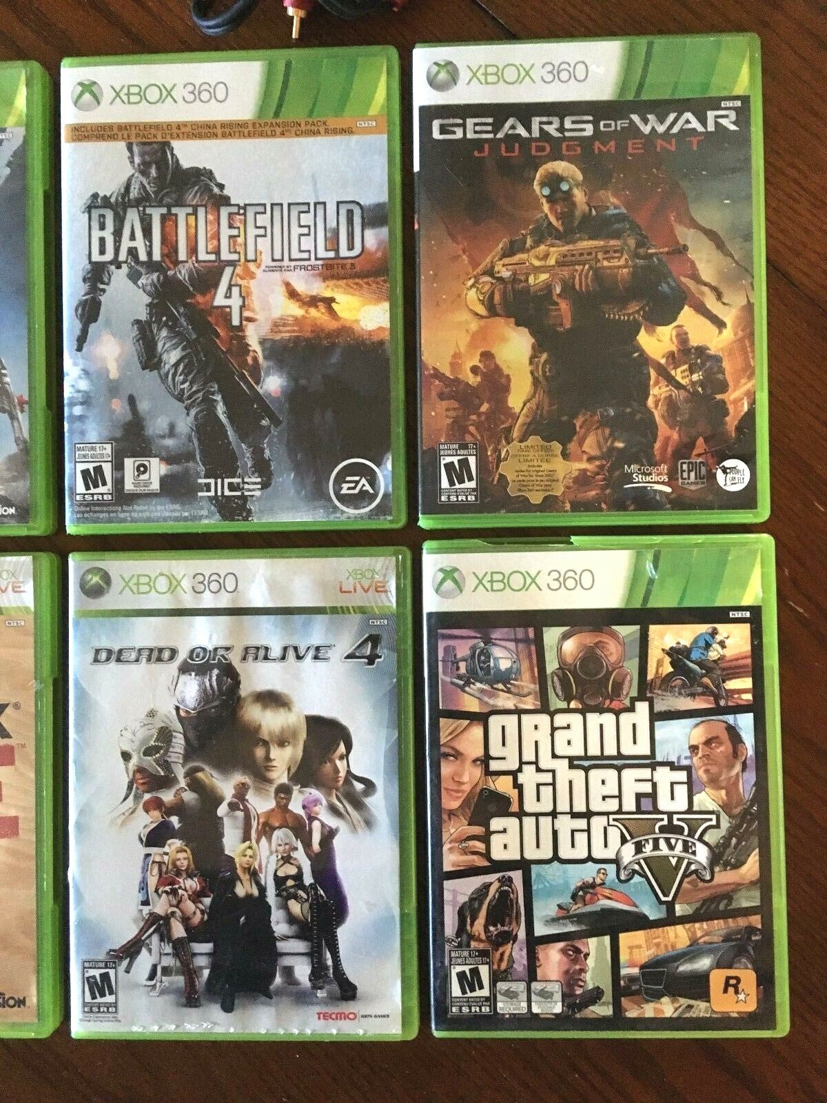 Microsoft Xbox 360 S Console w/250GB Gloss Black 2 Controllers + 8 games + HDMI