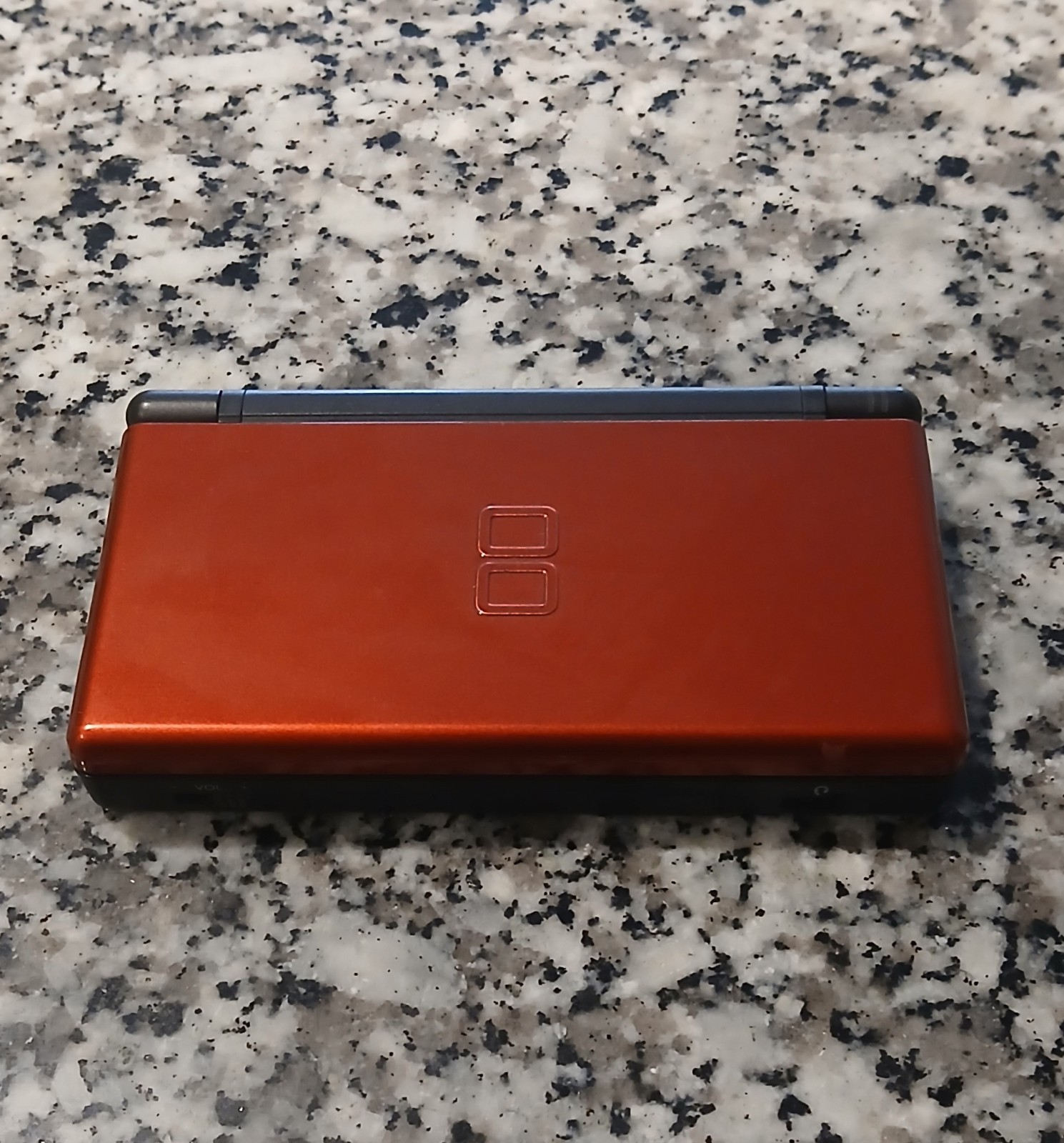 Nintendo DS Lite (Crimson Red)