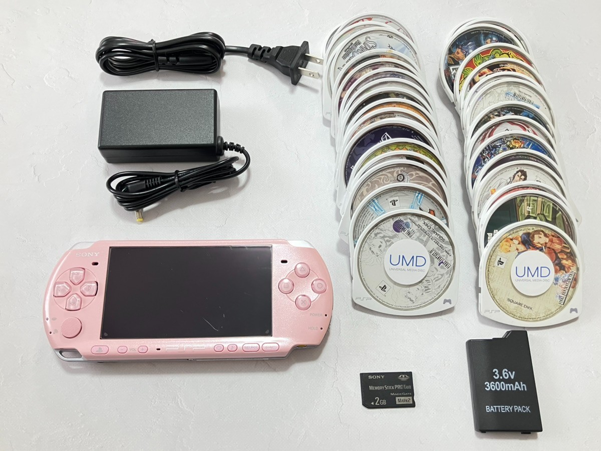 Sony PSP-3000 Console with battery＋charger＋memory stick＋random 3 games