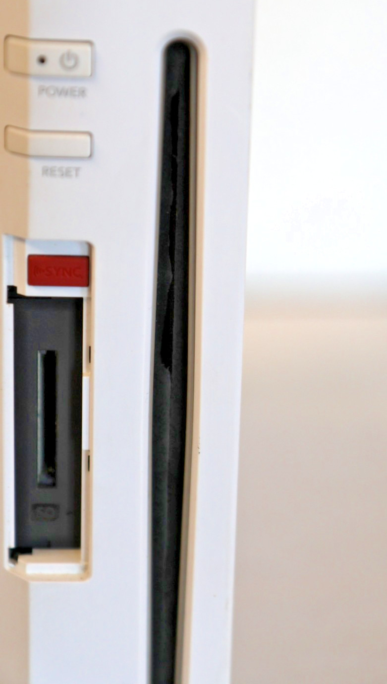 Nintendo Wii 512GB Console – White for PARTS/REPAIR ONLY