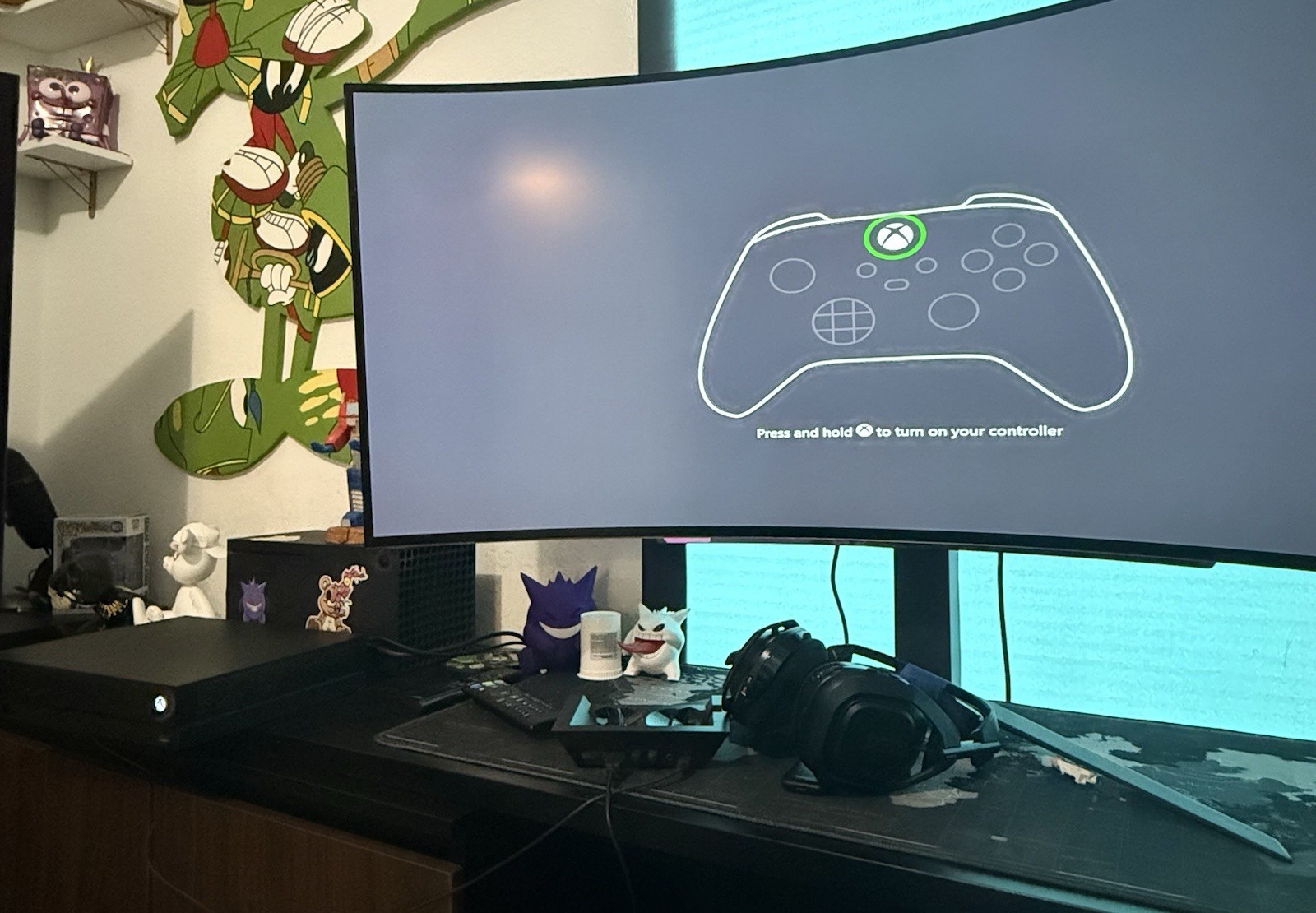 Microsoft Xbox One X 1TB Black 4K UHD Console Model 1787 w/ Controller Chatpad