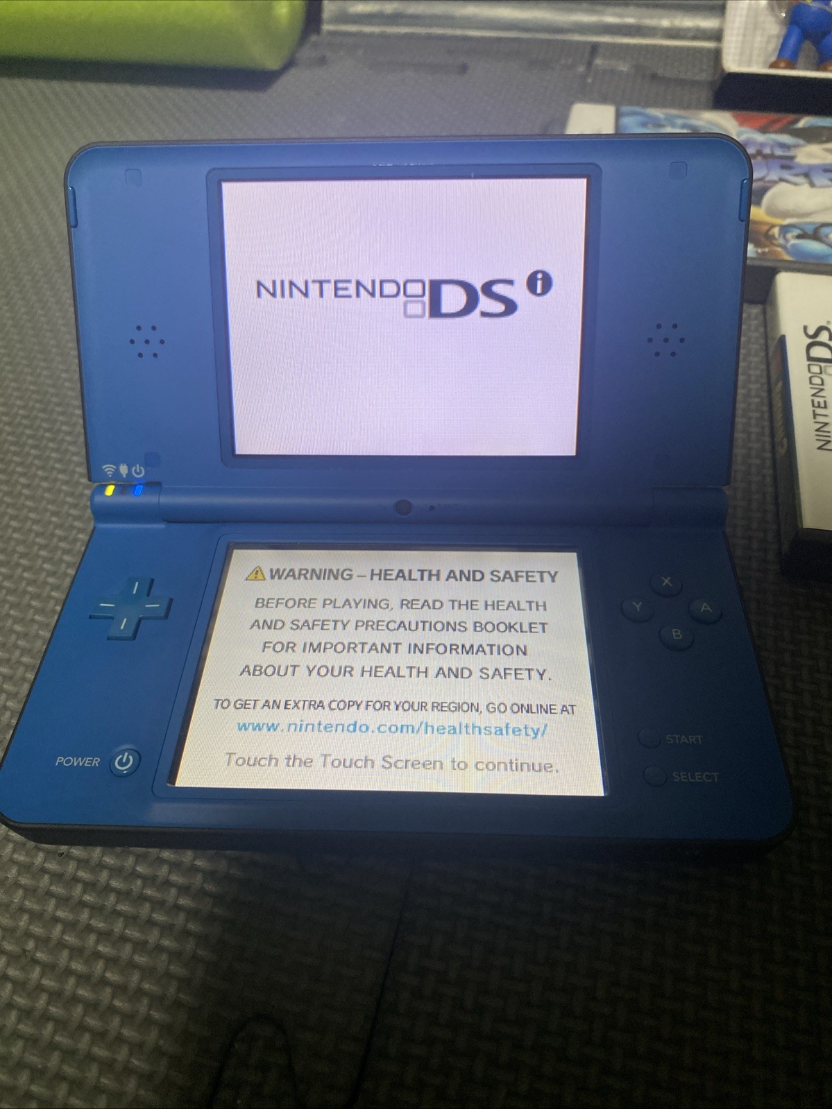 Nintendo DSi XL Blue Tested Excellent Condition Charger & 4 Games Case NO Stylus