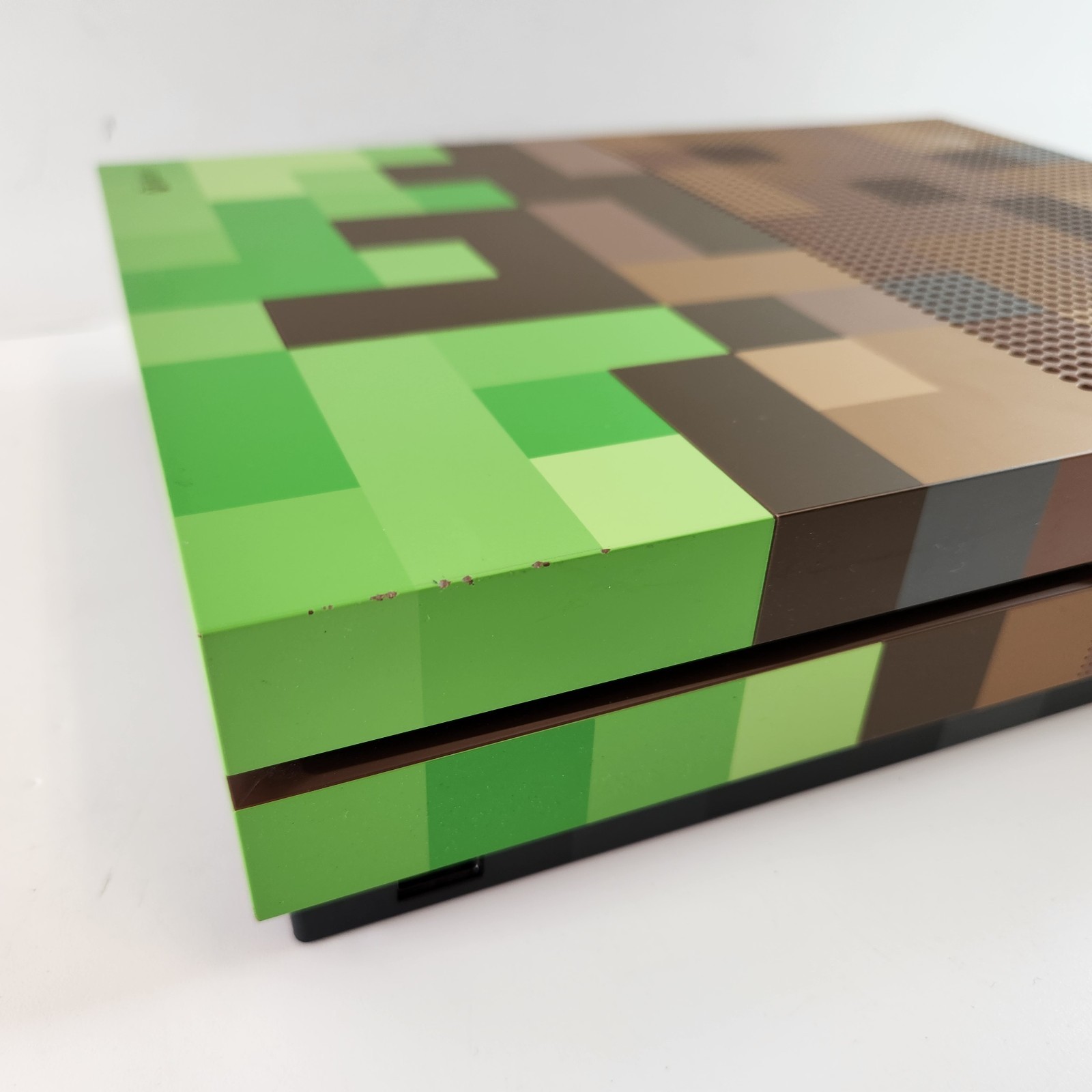 Microsoft XBOX One S Minecraft Edition Limited WORKS No Controllers