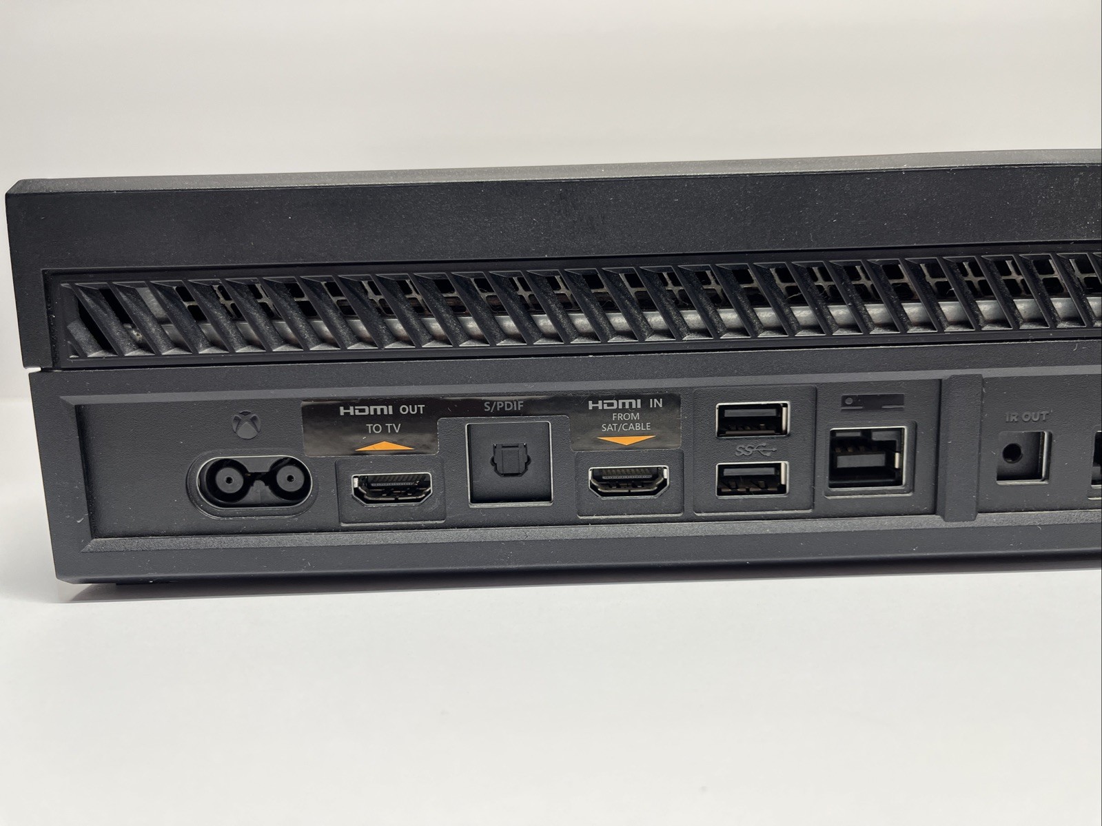 Microsoft Xbox One 500GB Console Gaming System Black 1540 Broken Disc Drive