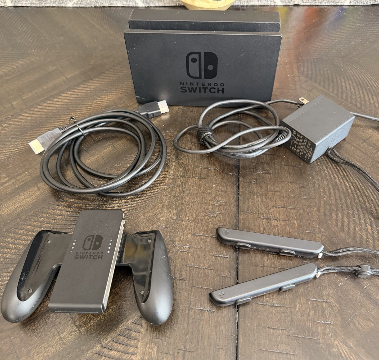 Nintendo Switch Bundle: Dock, AC, HDMI, tomtoc Case , 4 Games + 128 GB SD card