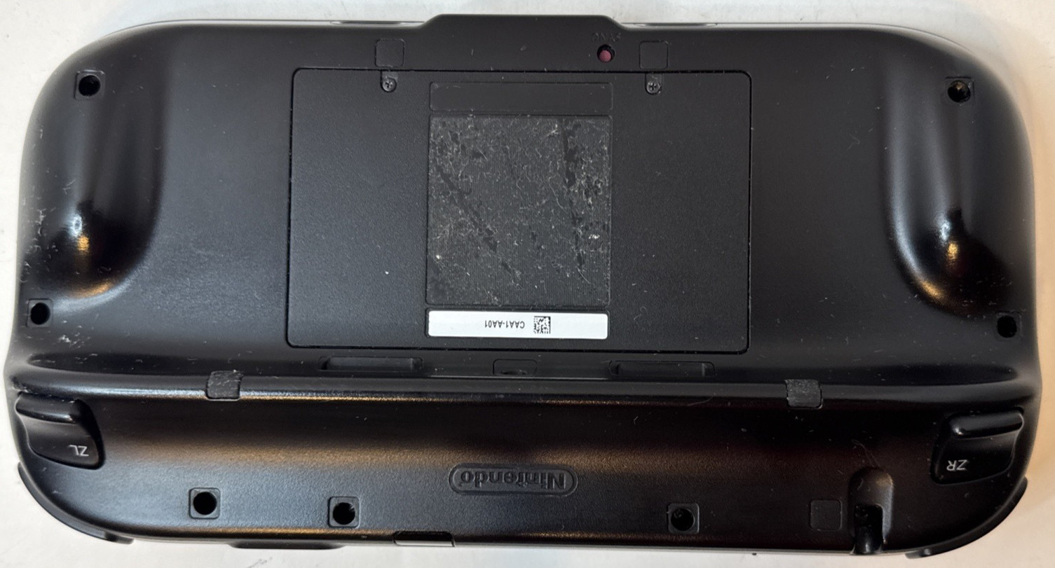 Nintendo Wii U Gaming System 32GB Console, Gamepad, Controllers, Complete Black