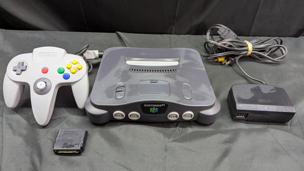 Nintendo 64 N64 Video Game Console Gray Tested w/ Cables & Controlle (CLN070912)